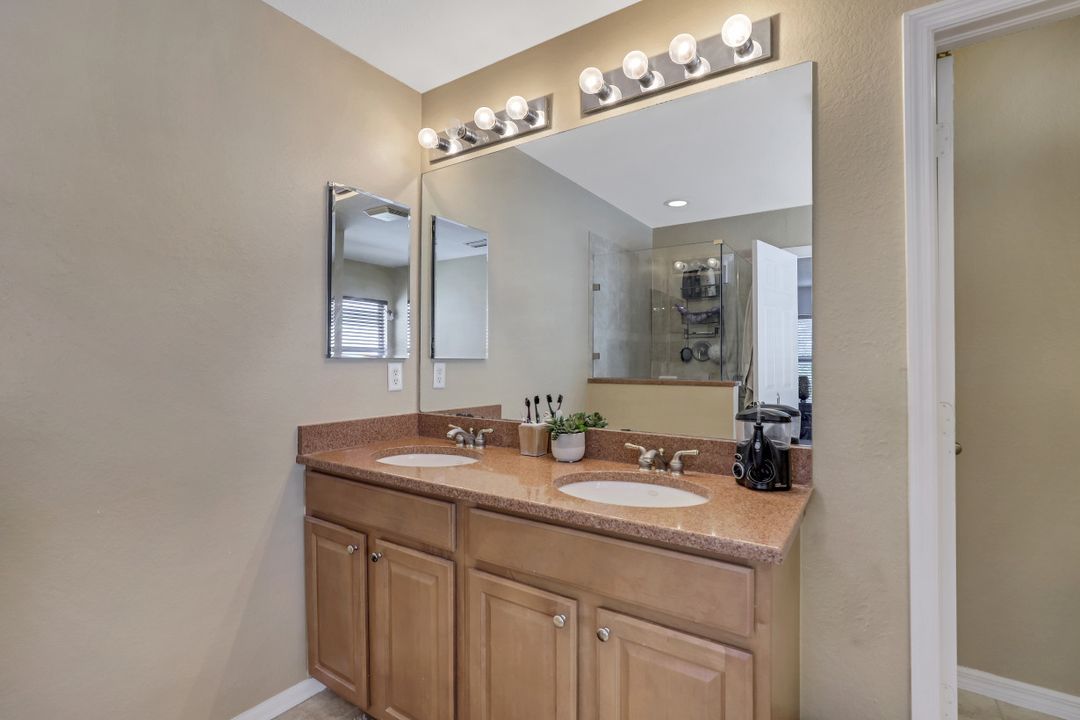 9340 Gladiolus Preserve Cir, Fort Myers, FL 33908