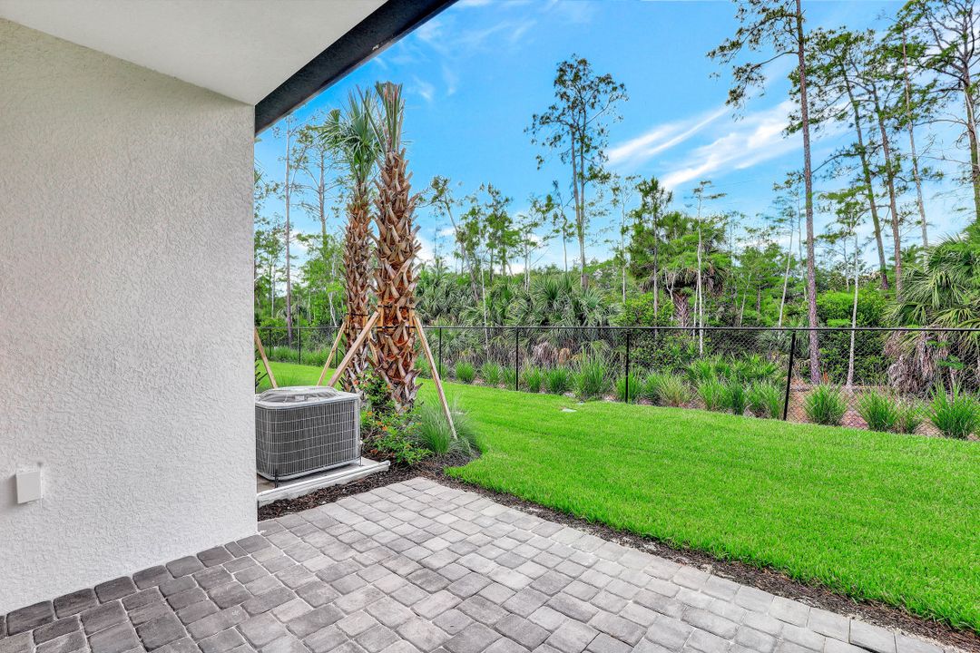 7635 Morgan Way, Naples, FL 34119