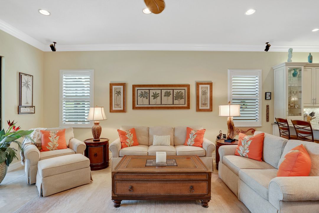 3578 Beaufort Ct, Naples, FL 34119