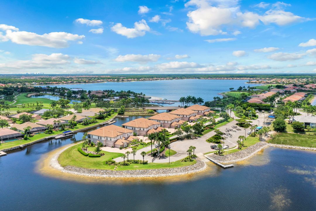 8843 Nautical Landing Cir #101, Naples, FL 34120