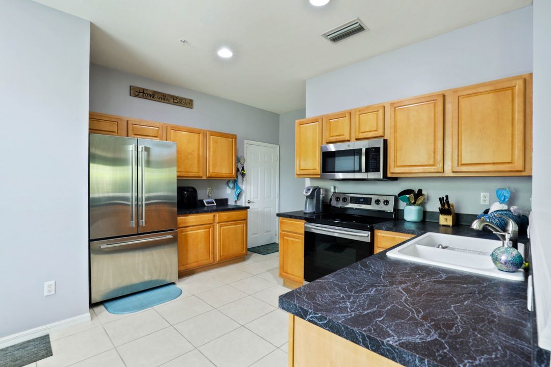 15893 Marcello Cir, Naples, FL 34110