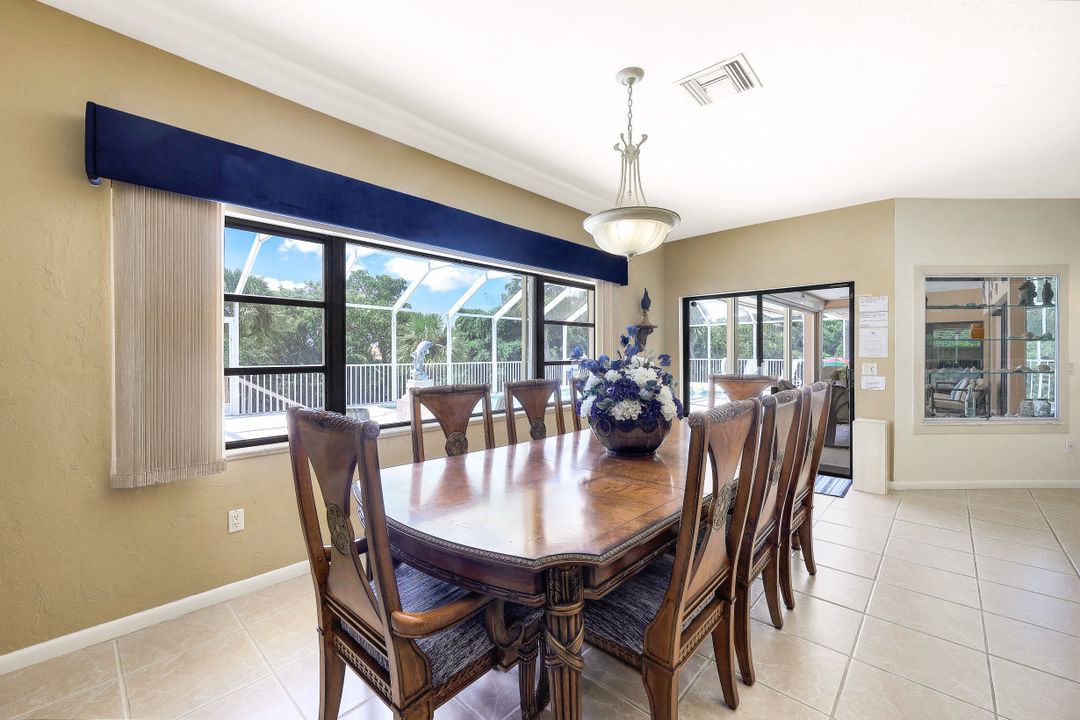 550 Inlet Dr, Marco Island, FL 34145