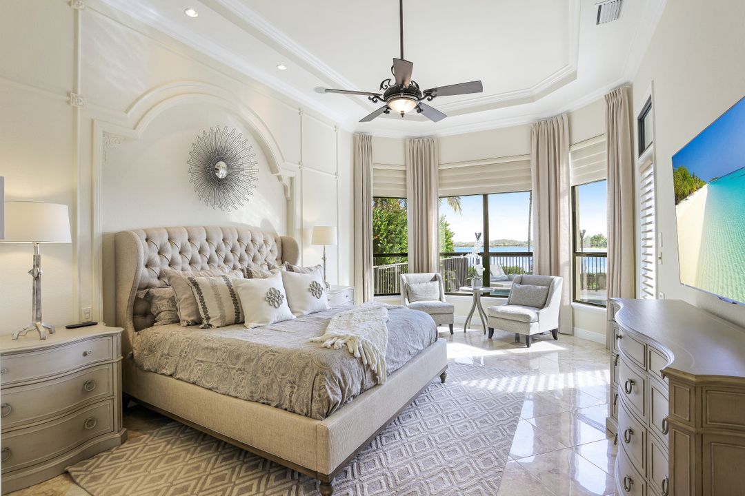 9214 Marble Stone Dr, Naples, FL 34120