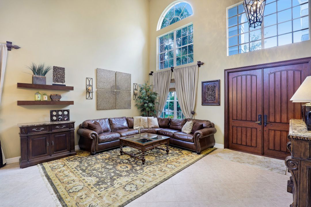 1857 Senegal Date Dr, Naples, FL 34119