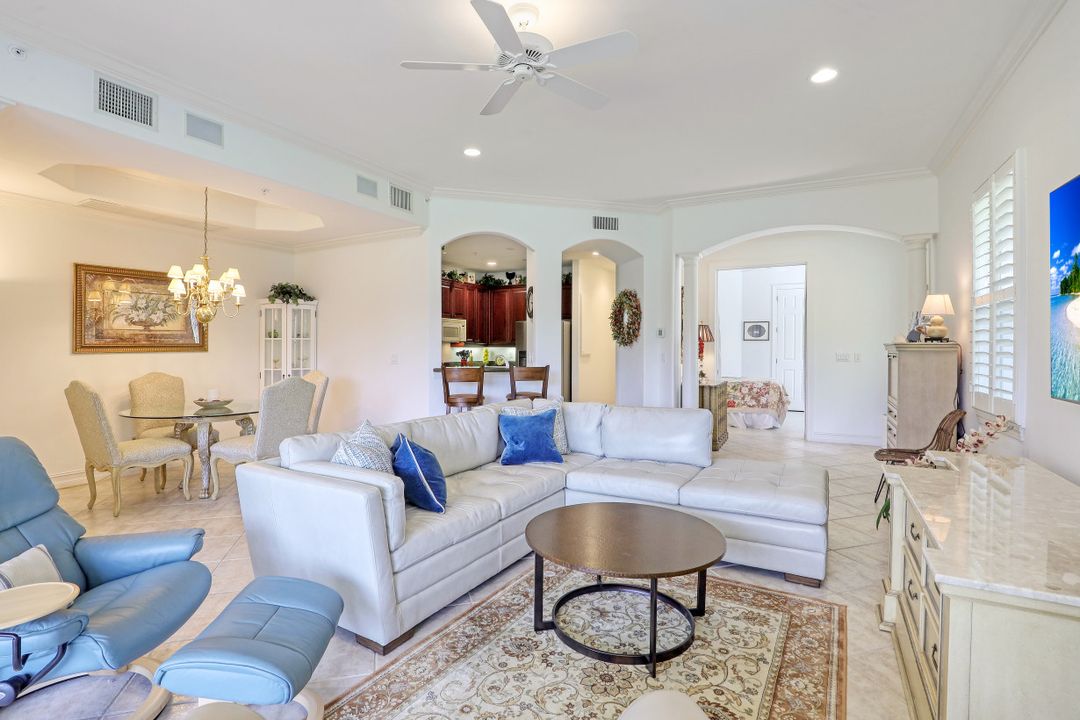 2625 Estrella Dr #101, Naples, FL 34109