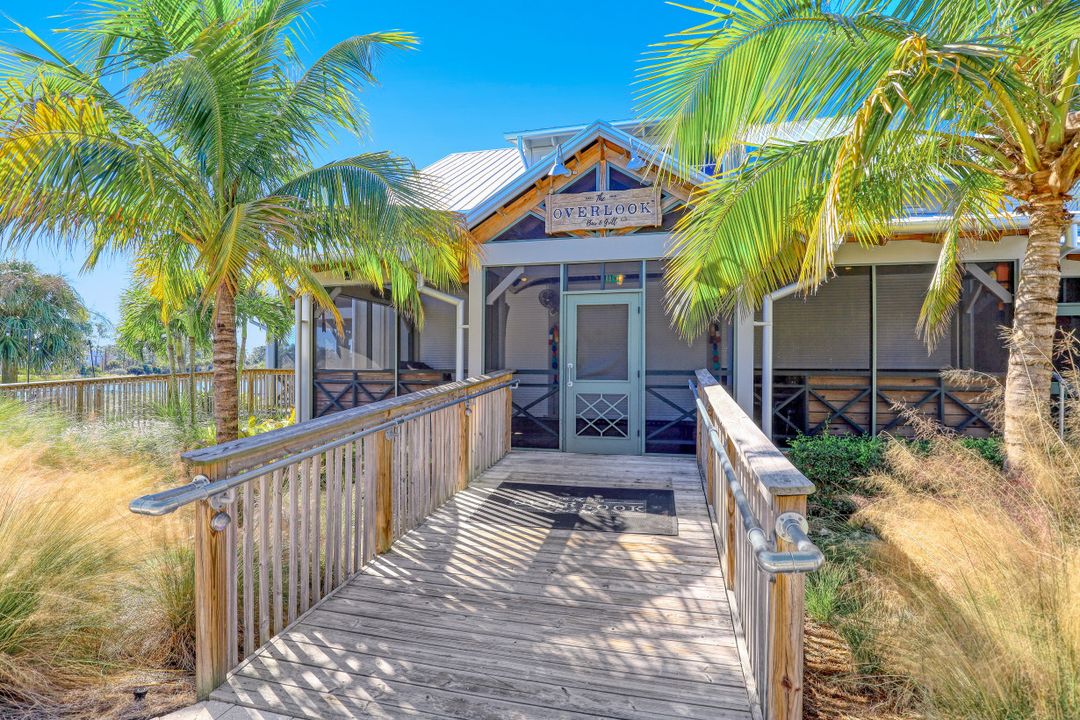 5855 Haiti Dr, Naples, FL 34112