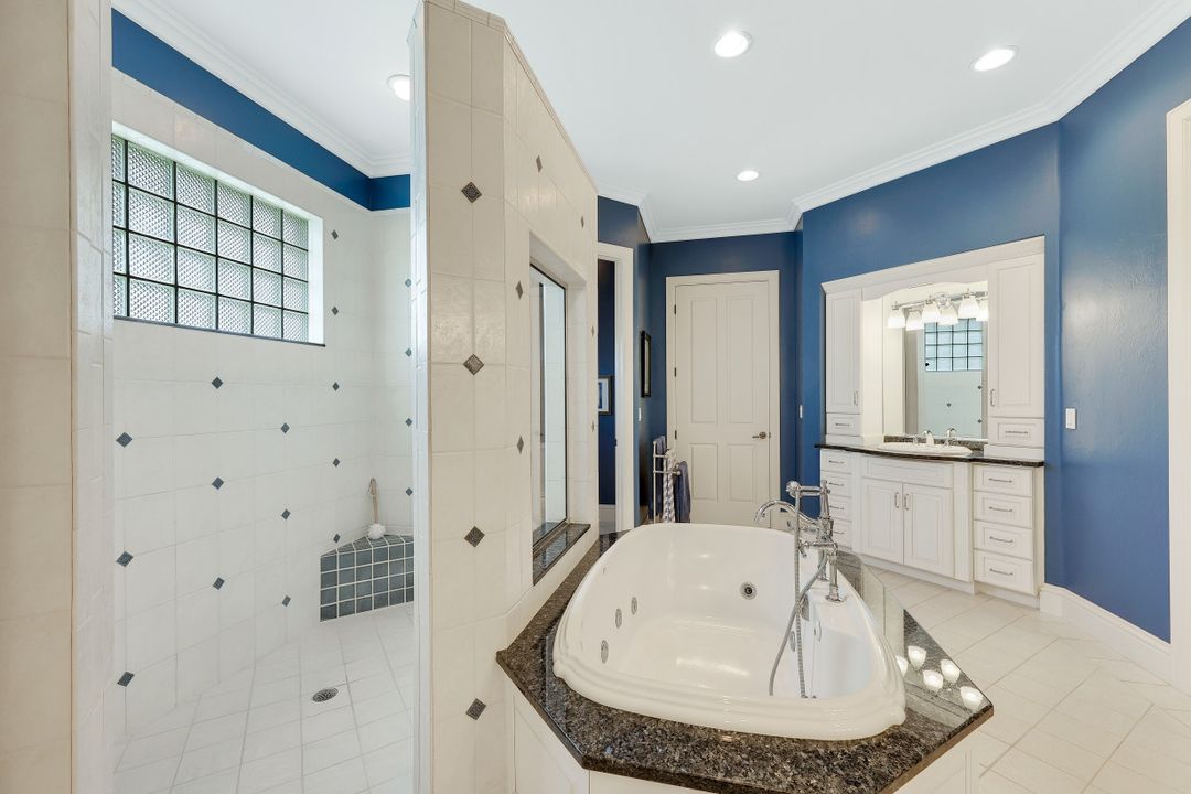 16600 Bear Cub Ct, Fort Myers, FL 33908