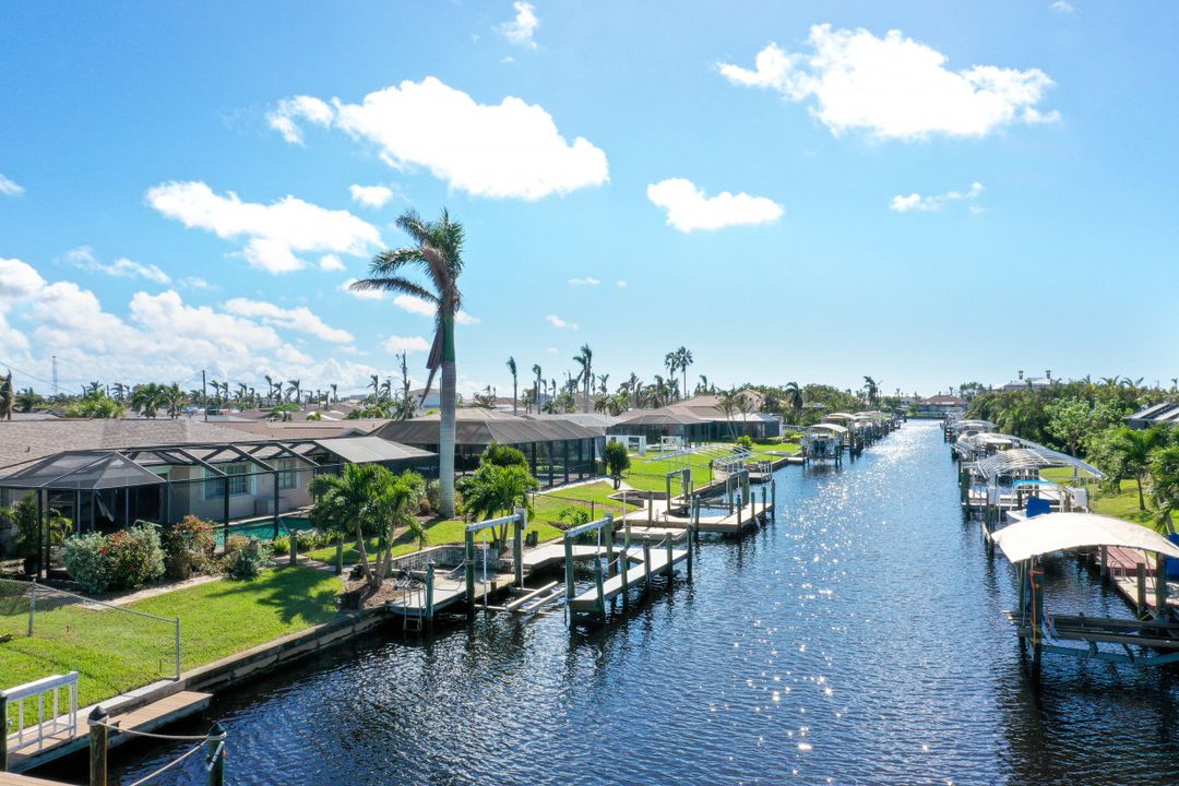 5328 Delano Ct, Cape Coral, FL 33904