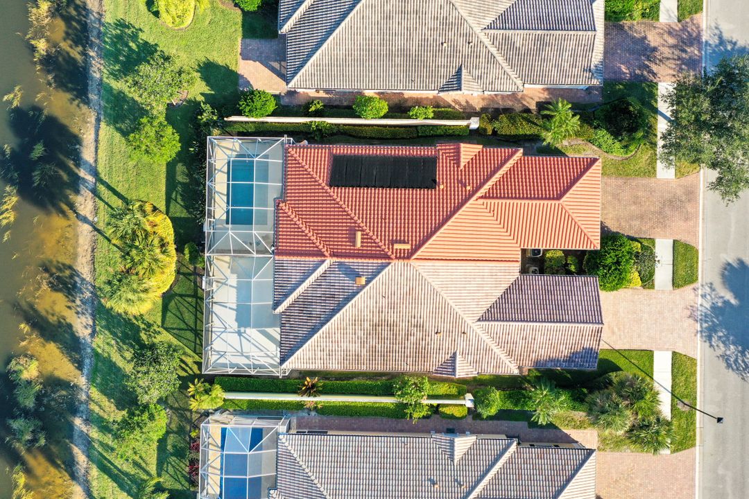 8113 Xenia Ln, Naples, FL 34114