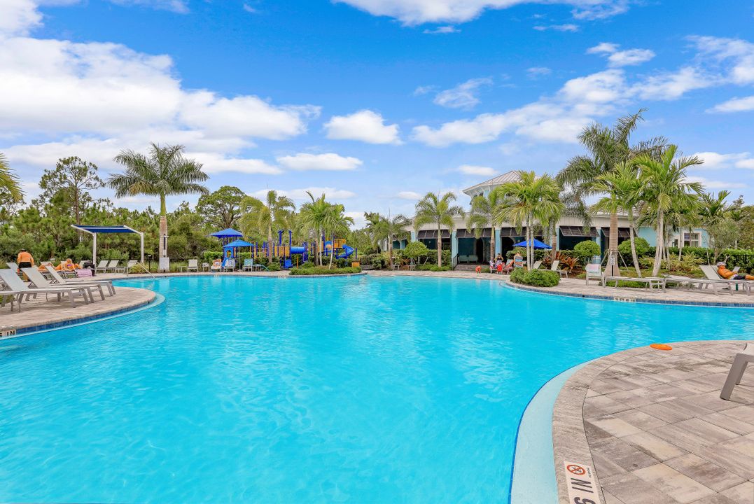 3101 Amadora Cir, Cape Coral, FL 33909