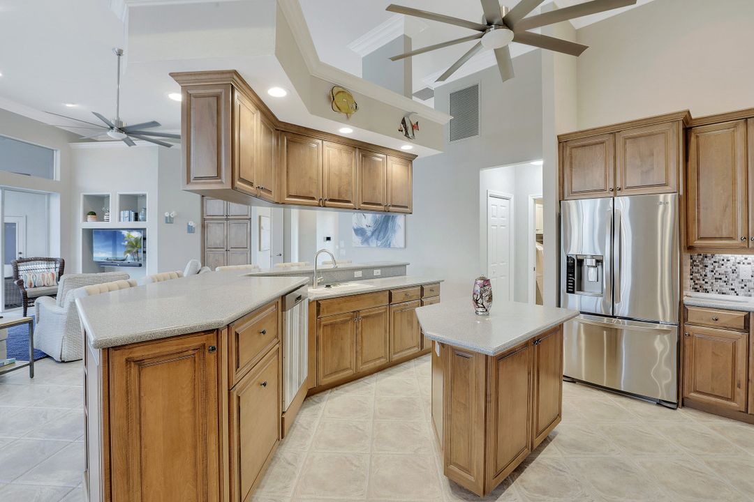 851 Banyan Ct, Marco Island, FL 34145