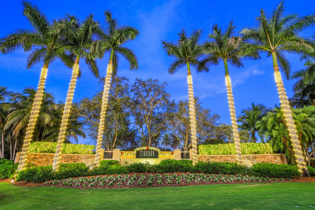 2620 Tiburon Dr, Naples, FL 34109