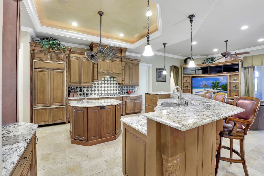 3840 Surfside Blvd, Cape Coral, FL 33914