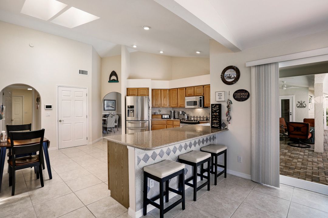 1020 NW 43rd Ave, Cape Coral, FL 33993