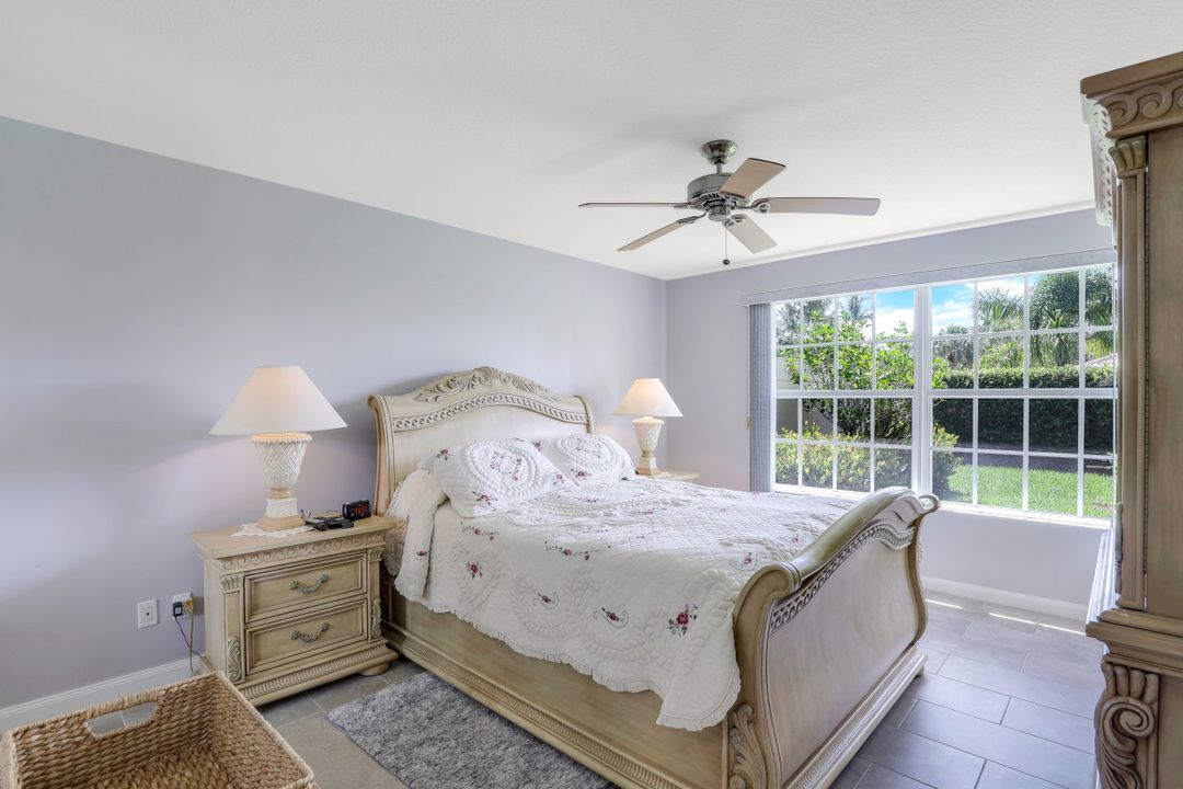 3343 Cayman Ln, Naples, FL 34119