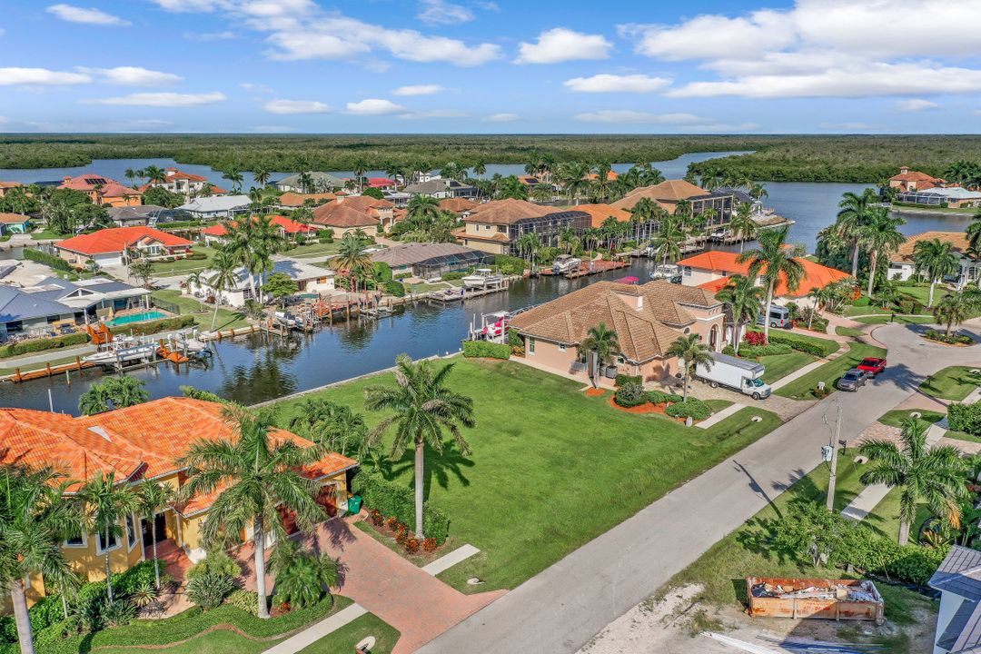 159 Dan River Ct, Marco Island, FL 34145