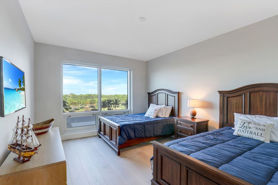 13915 Old Coast Rd #502, Naples, FL 34110