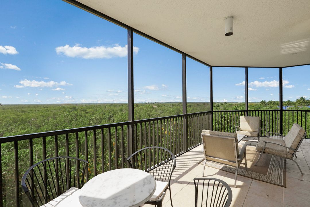 1065 Borghese Ln, Naples, FL 34114