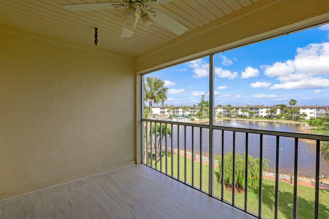 1004 Manatee Rd, Naples, FL 34114