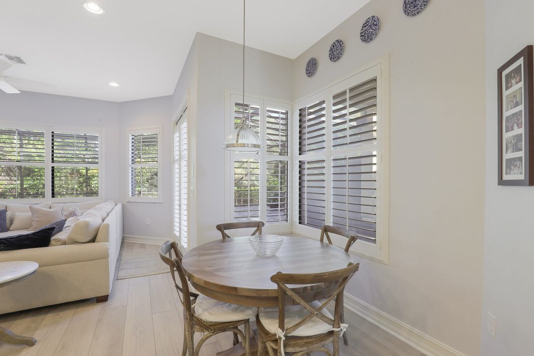 15907 Secoya Reserve Cir, Naples, FL 34110