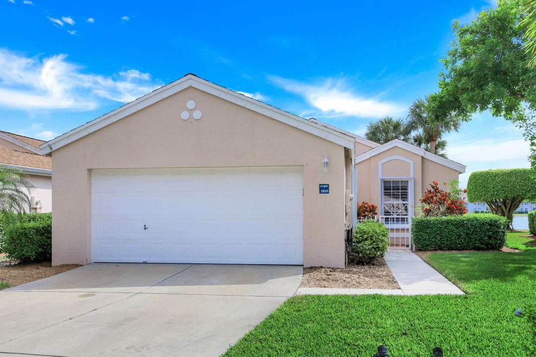2810 Sailors Way, Naples, FL 34109