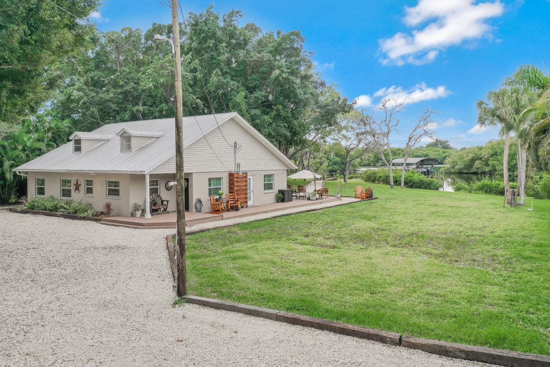 1313 Driftwood Dr, North Fort Myers, FL 33903