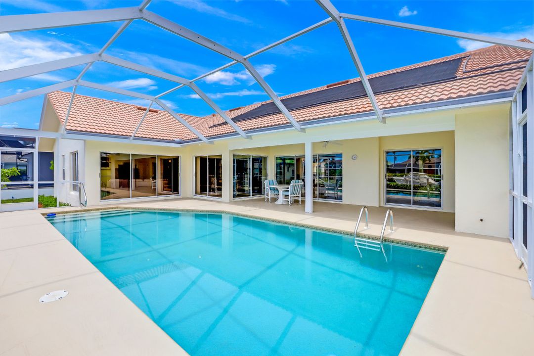 370 Capistrano Ct, Marco Island, FL 34145