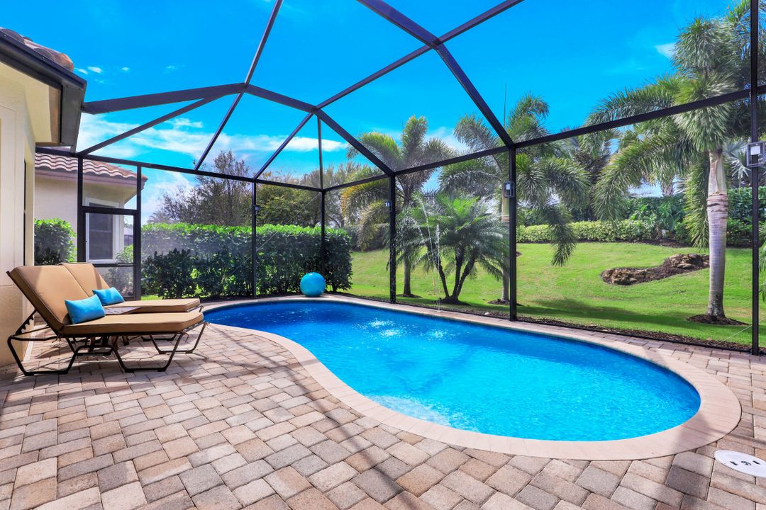 9081 Isla Bella Cir, Bonita Springs, FL 34135