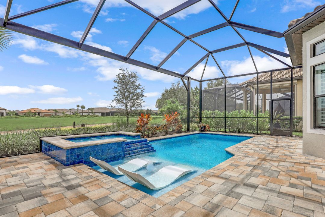 9388 Rapallo St, Naples, FL 34119