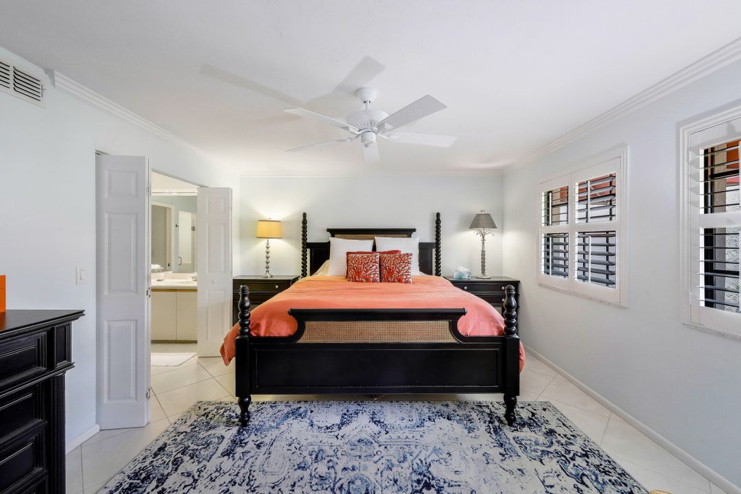 523 Serendipity Dr #523, Naples, FL 34108