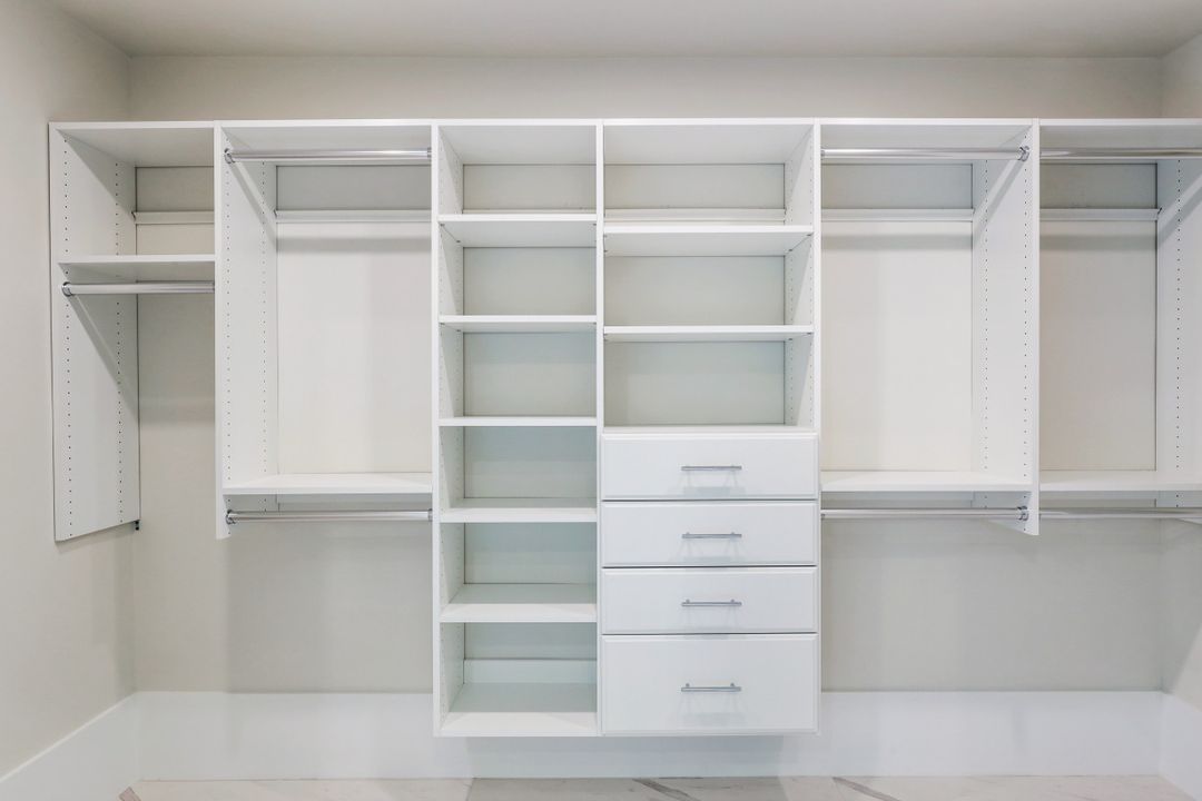 7525 Cordoba Cir, Naples, FL 34109