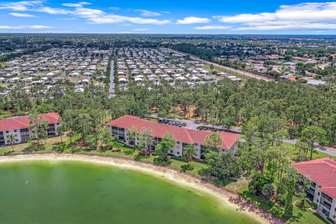 5716 Deauville Cir, Naples, FL 34112