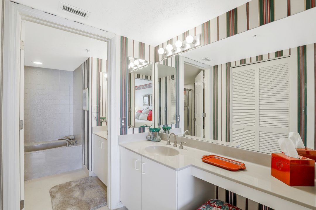 990 Cape Marco Dr #604, Marco Island, FL 34145
