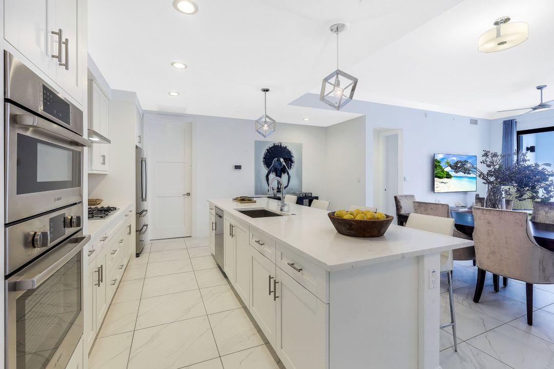 1135 3rd Ave S #303, Naples, FL 34102