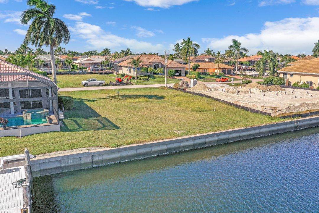 127 Gulfport Ct, Marco Island, FL 34145