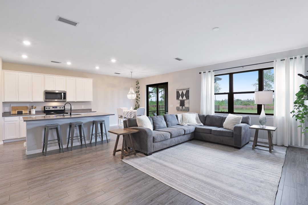 43850 Longleaf Ln, Punta Gorda, FL 33982