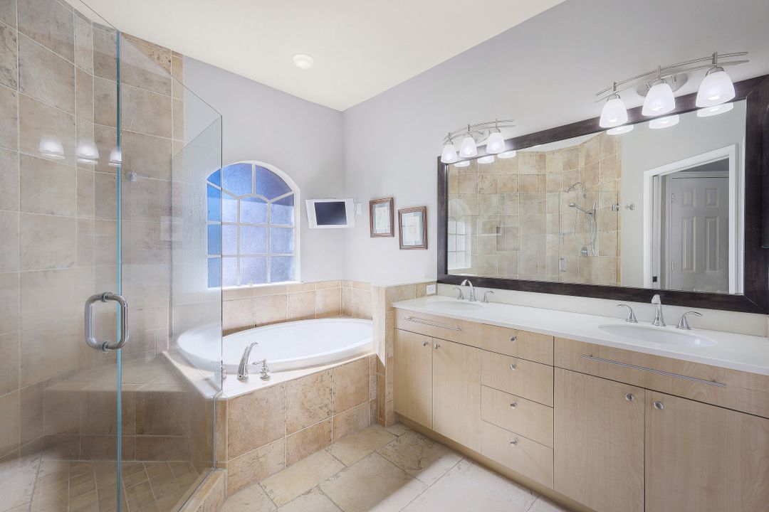 5110 W Hyde Park Ct #204, Fort Myers, FL 33912