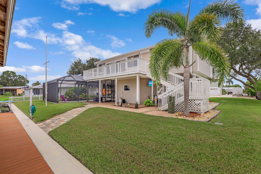 3668 Clipper Ln, Saint James City, FL 33956