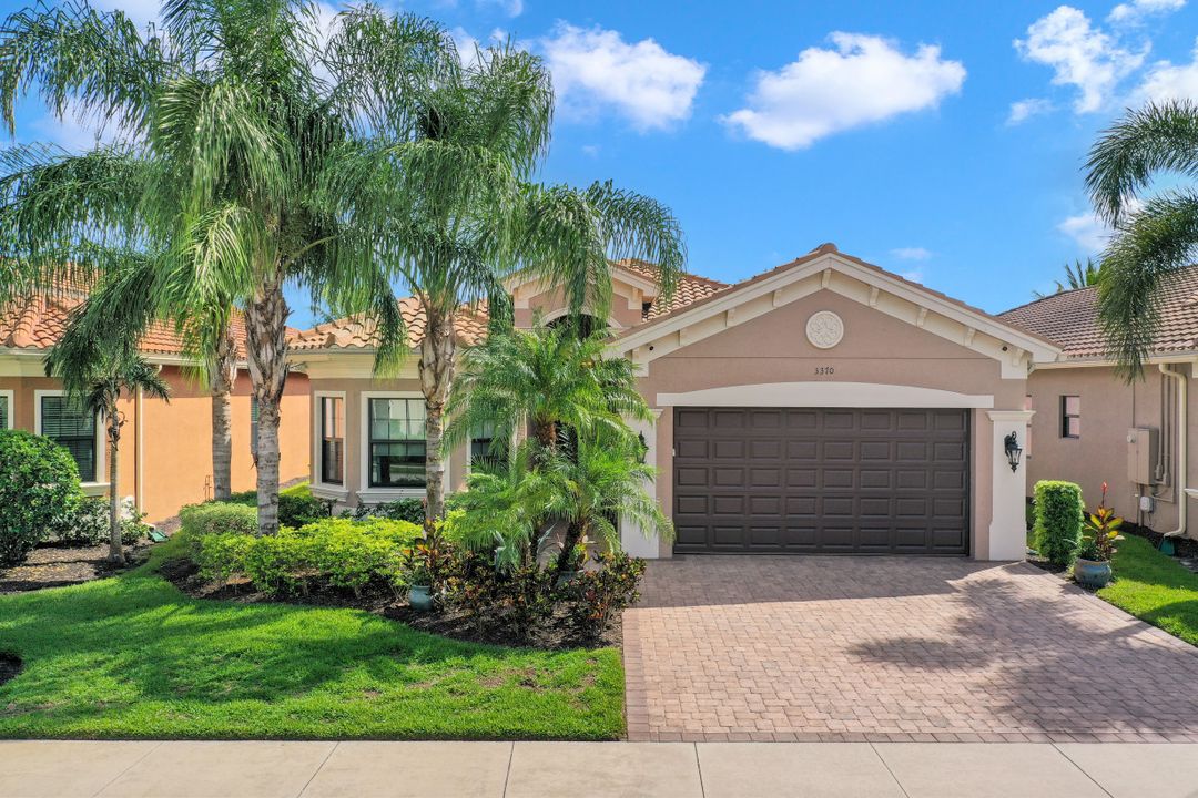 3370 Pacific Dr, Naples, FL 34119