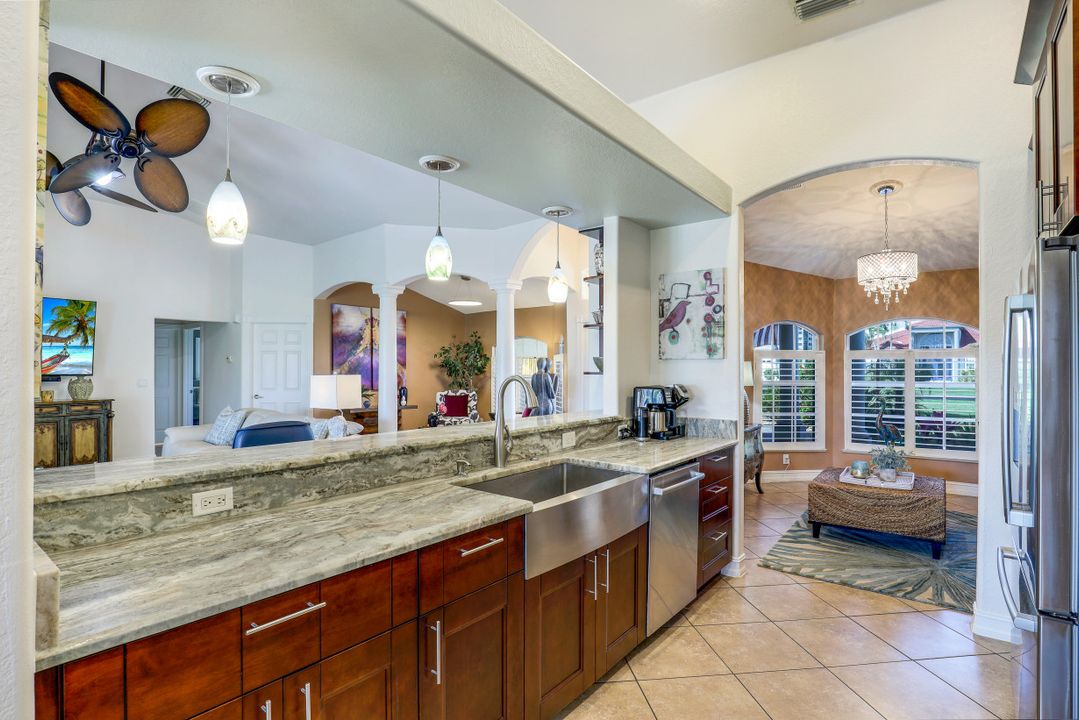 14921 Laguna Dr, Fort Myers, FL 33908