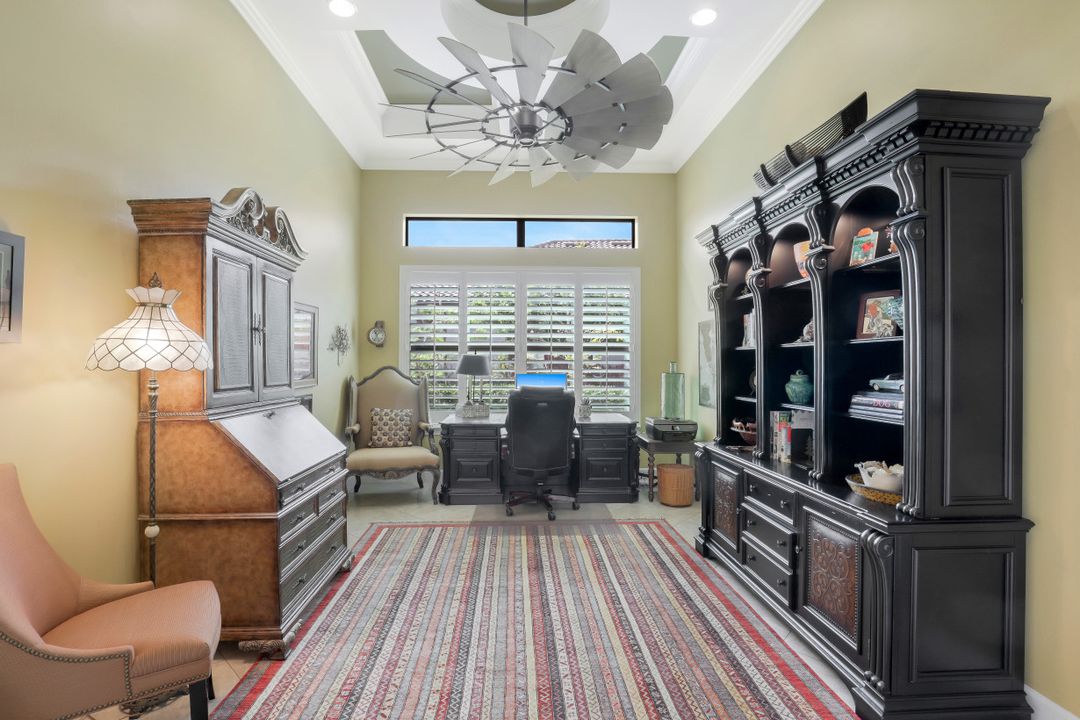 8651 Amour Ct, Naples, FL 34119