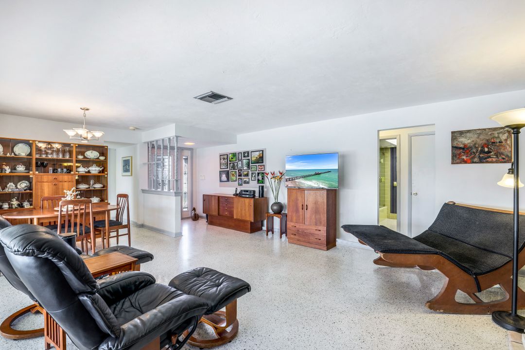 5333 SW 2nd Pl, Cape Coral, FL 33914