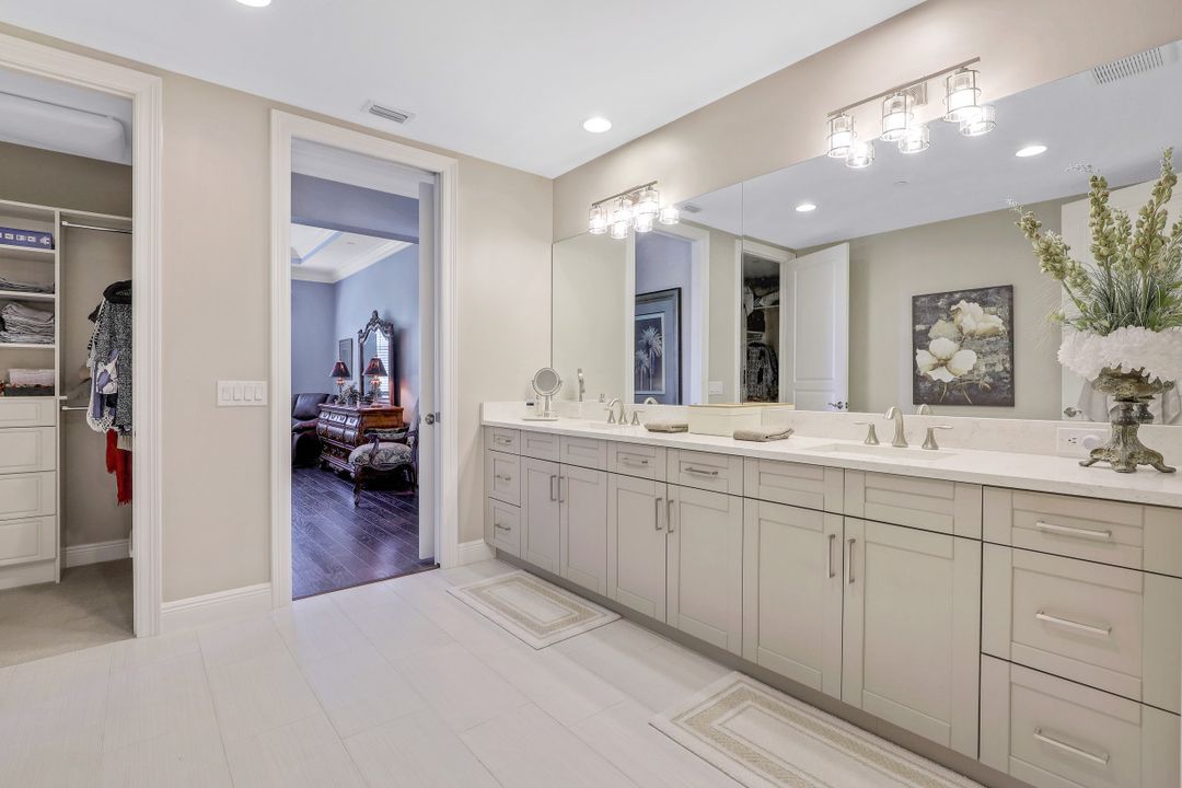 16386 Viansa Wy #102, Naples, FL 34110