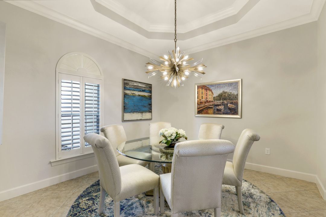 9765 Nickel Ridge Cir, Naples, FL 34120