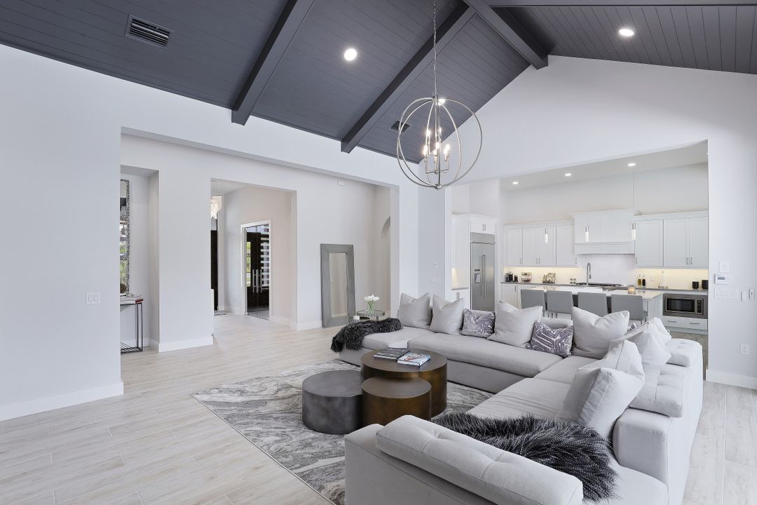 3228 Tavolara Ln, Naples, FL 34114