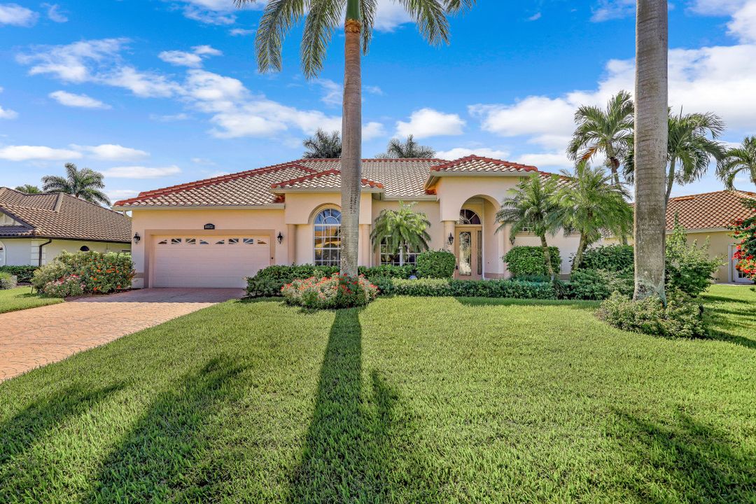 8873 Lely Island Cir, Naples, FL 34113