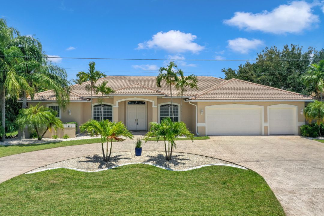 411 SW 49th Ln, Cape Coral, FL 33914