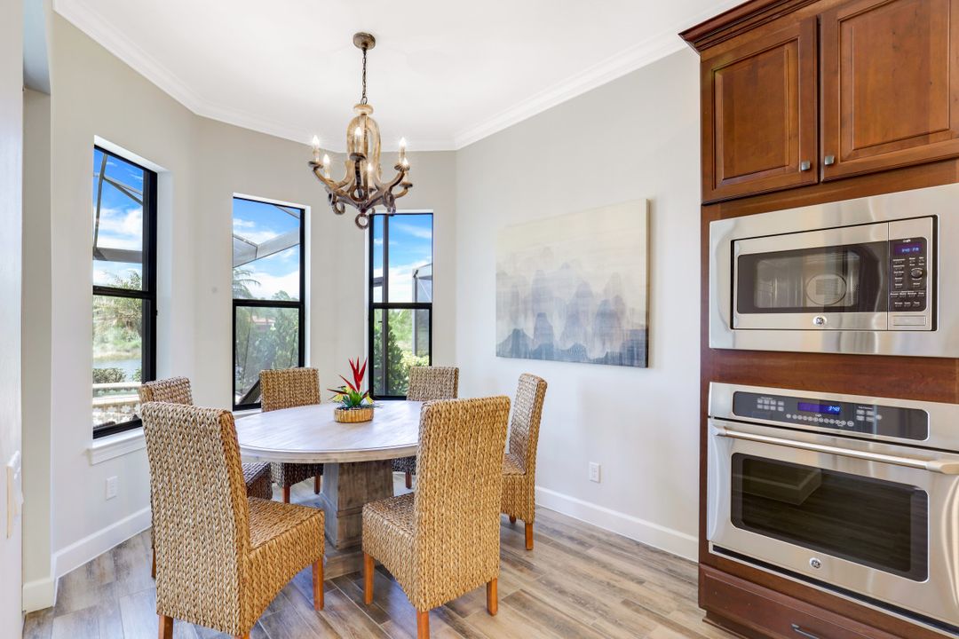 8697 Cavano St, Naples, FL 34119