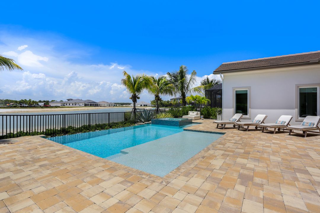 10530 Via Torino Way, Miromar Lakes, FL 33913