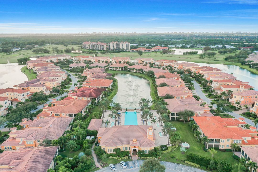 525 Avellino Isles Cir #33201, Naples, FL 34119